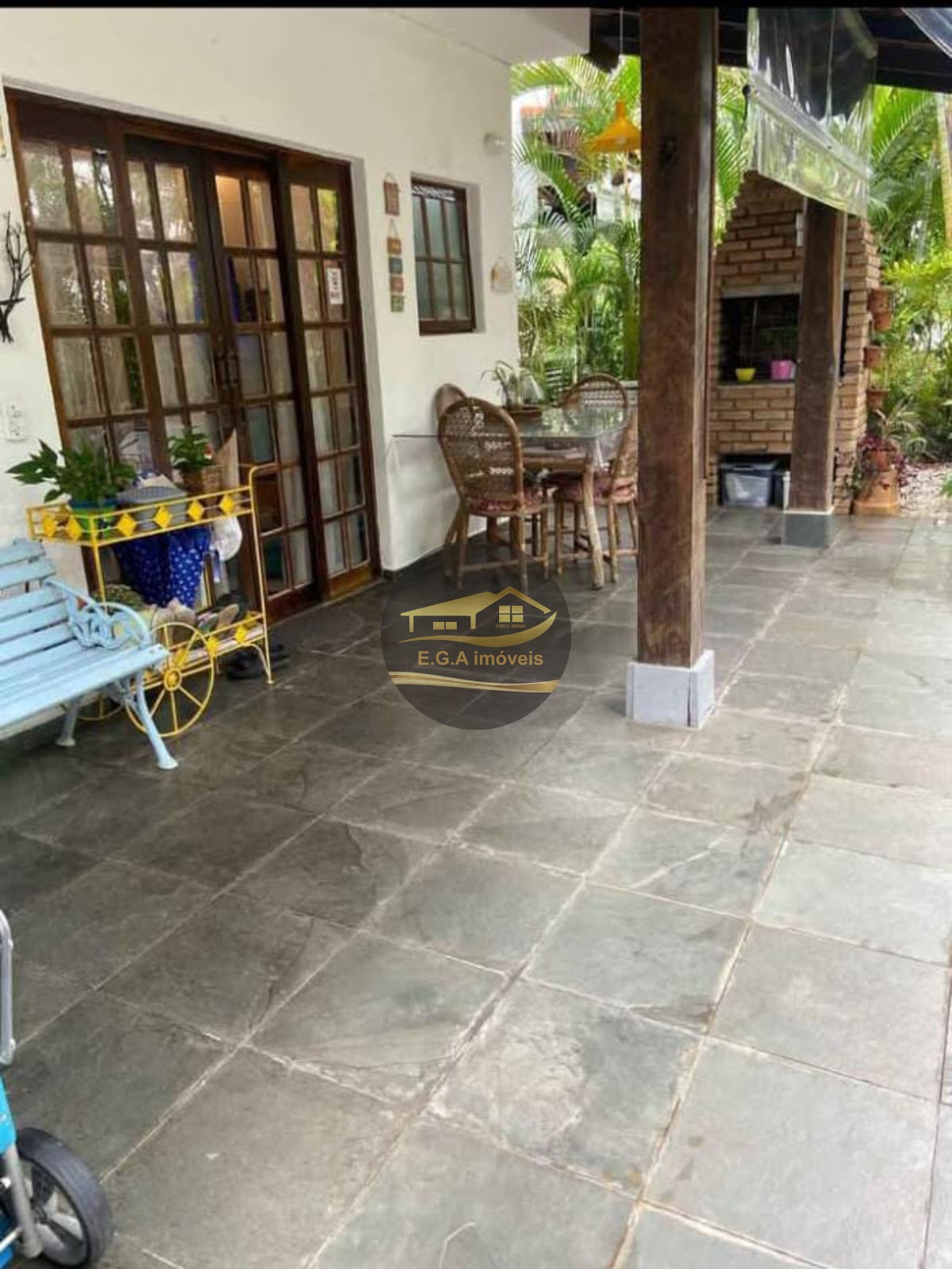 Casa frente a Praia Boiçucanga condomínio