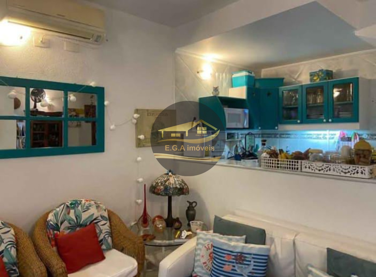 Casa frente a Praia Boiçucanga condomínio