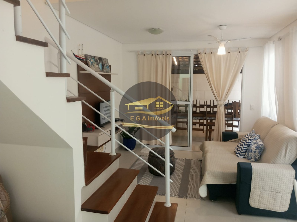 Casa na praia de Boiçucanga 150 metros praia