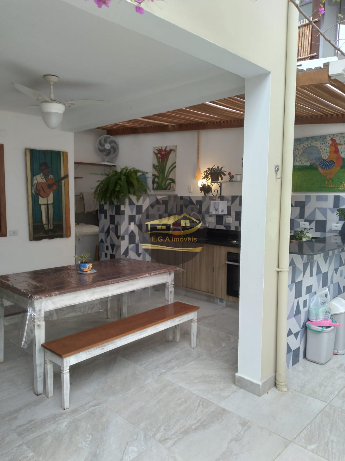 Casa na praia de juquey