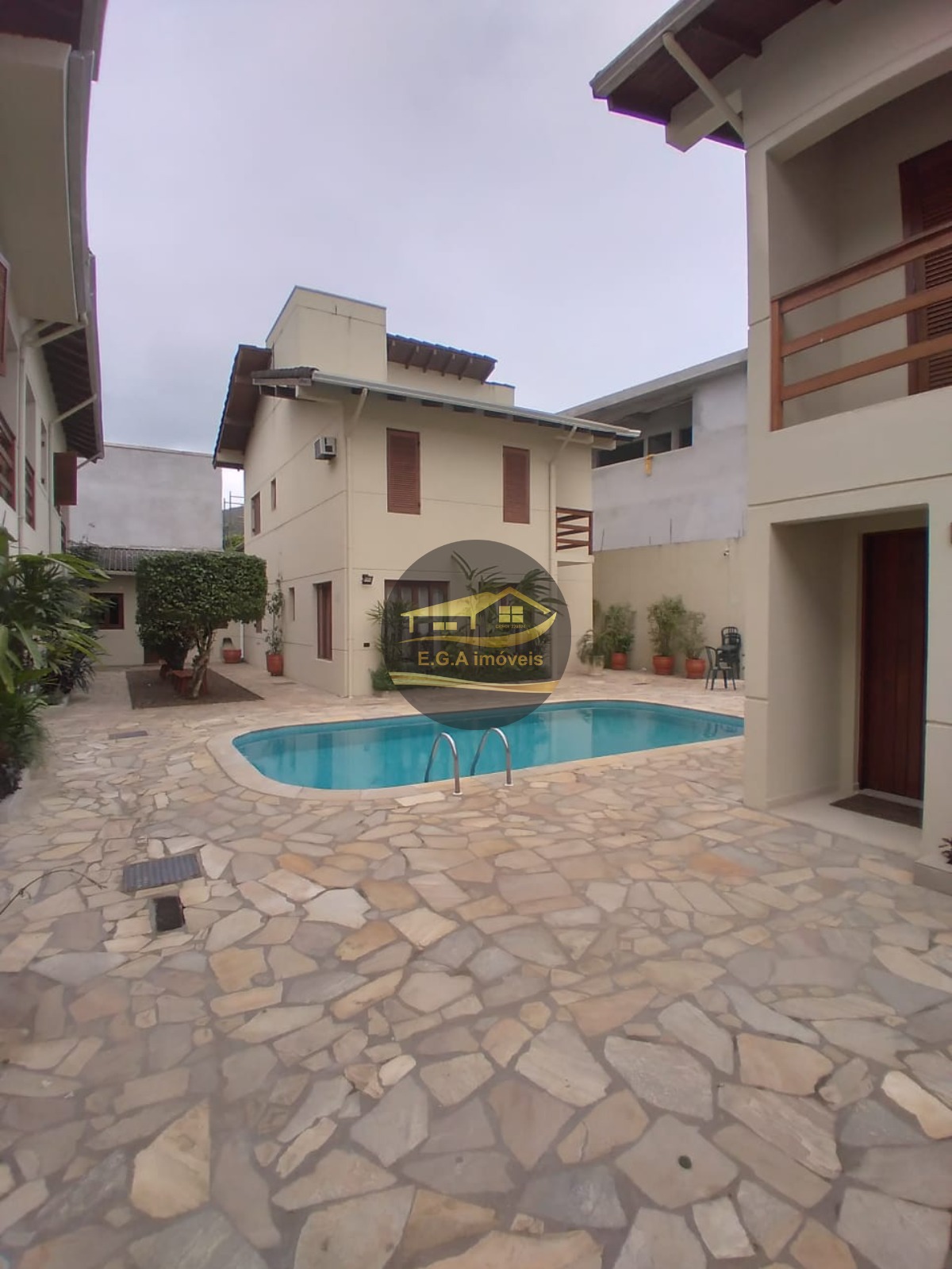 Casa na praia de juquey