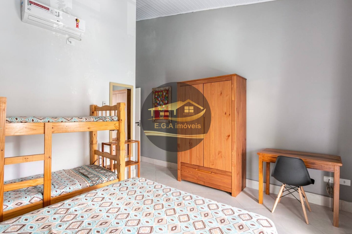 Casa na Praia de Juquehy em condomínio