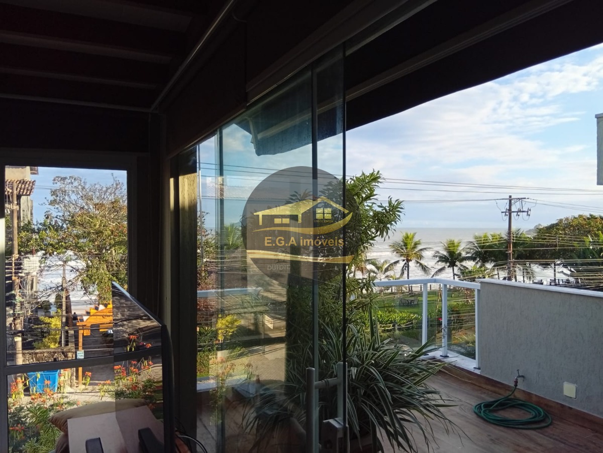 Casa frente a praia de Juquehy