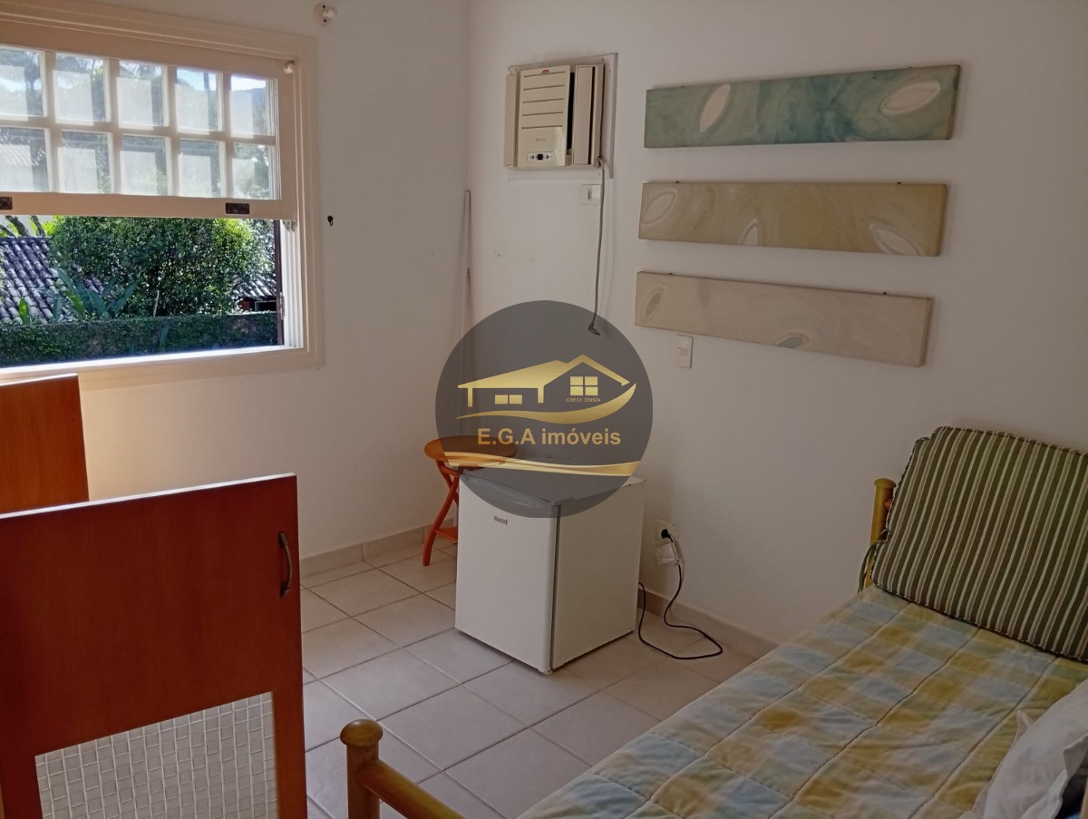 Casa Praia da Baleia 100 metros da praia oportunidade.