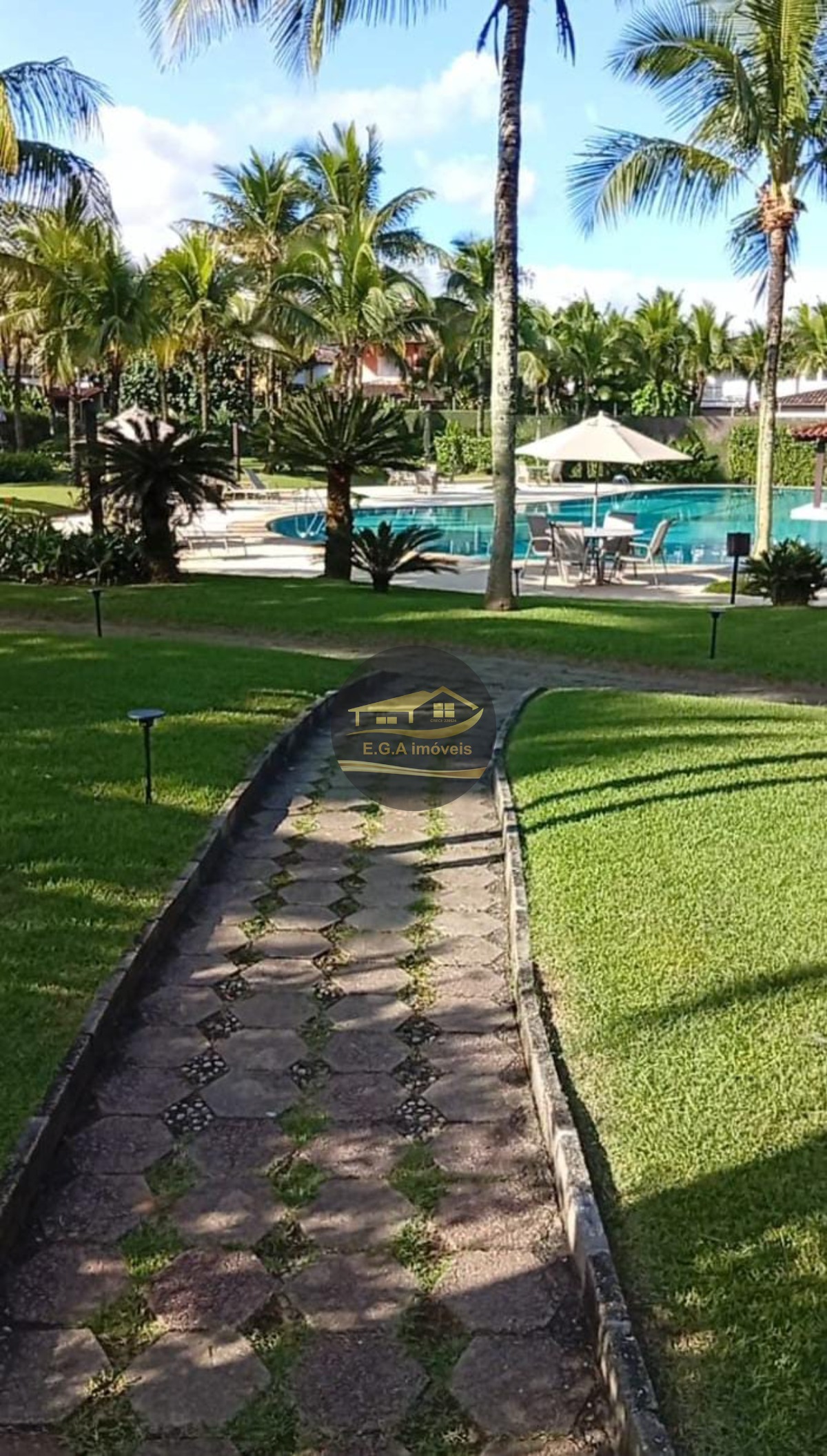 Casa Praia da Baleia 100 metros da praia oportunidade.
