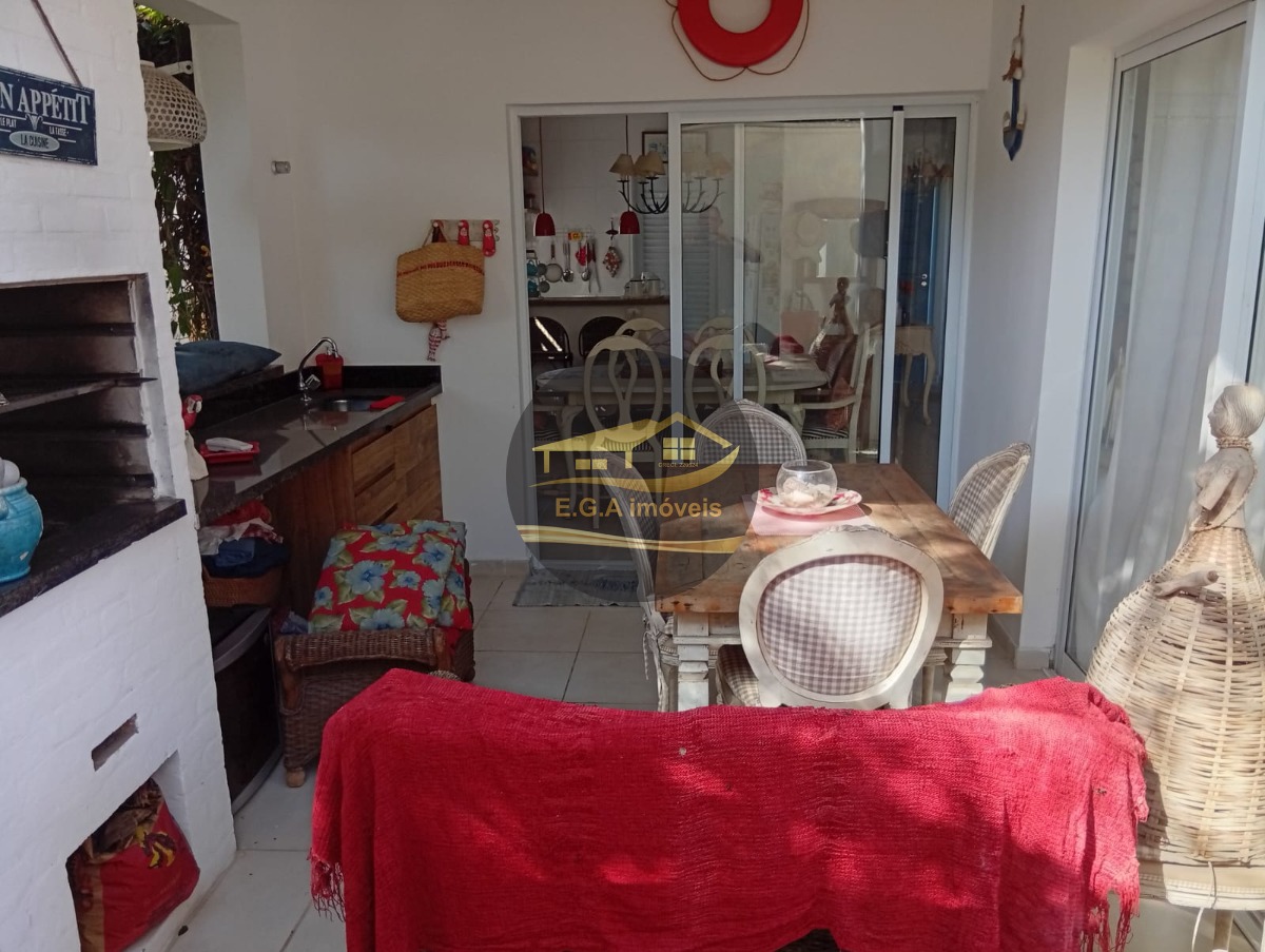 Casa na praia de Boiçucanga