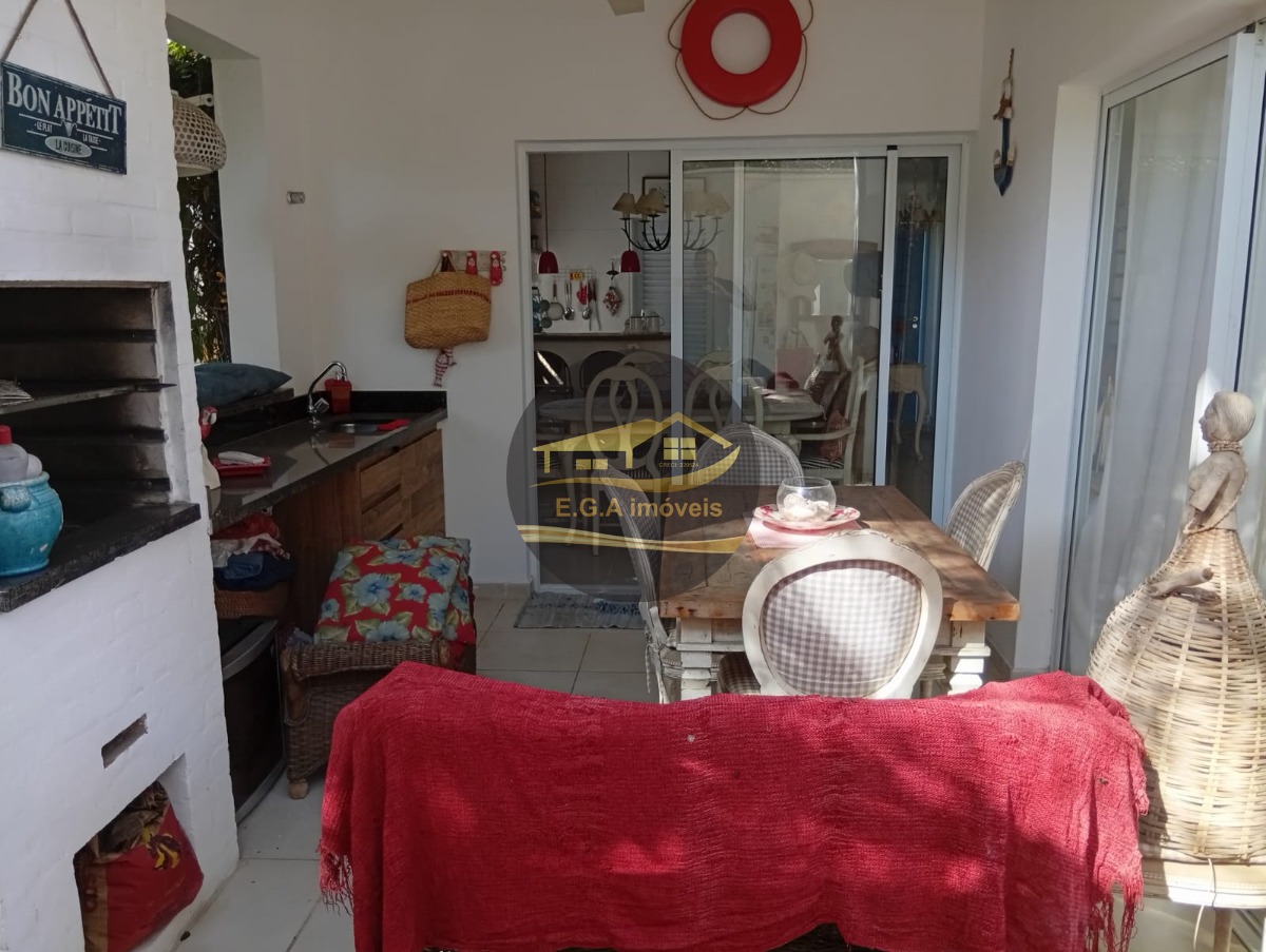 Casa na praia de Boiçucanga
