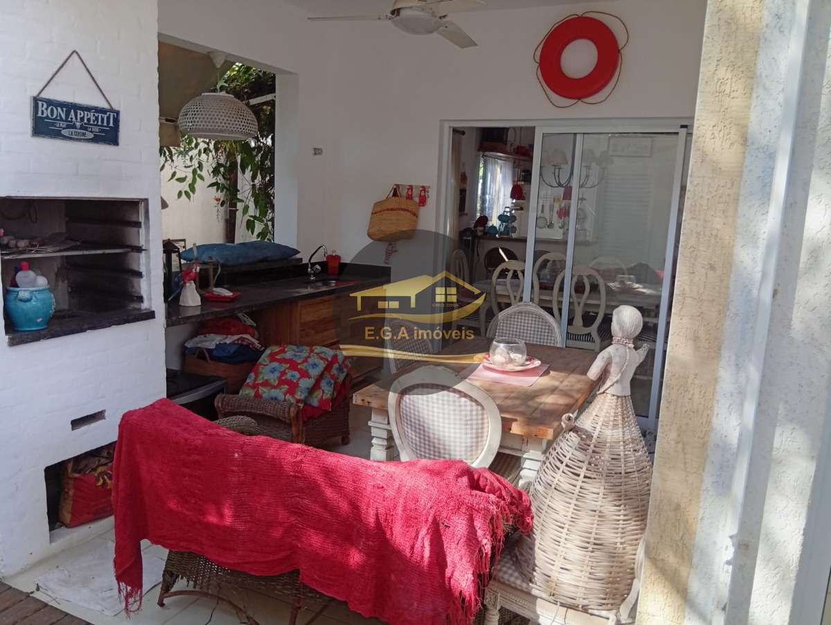 Casa na praia de Boiçucanga