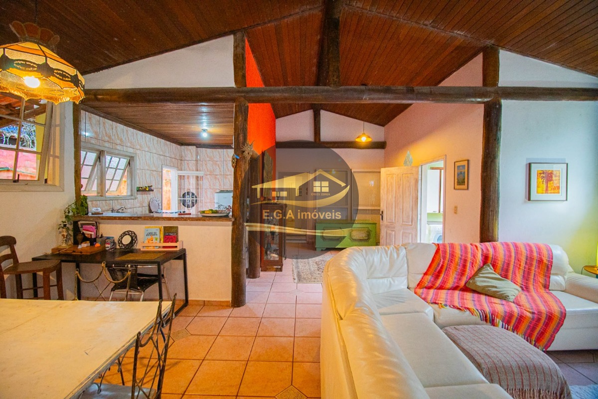 Casa na Praia Juquehy á 750 da água