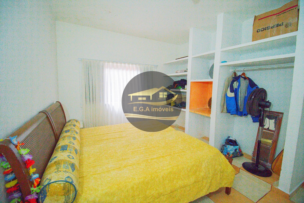 Casa na Praia Juquehy á 750 da água