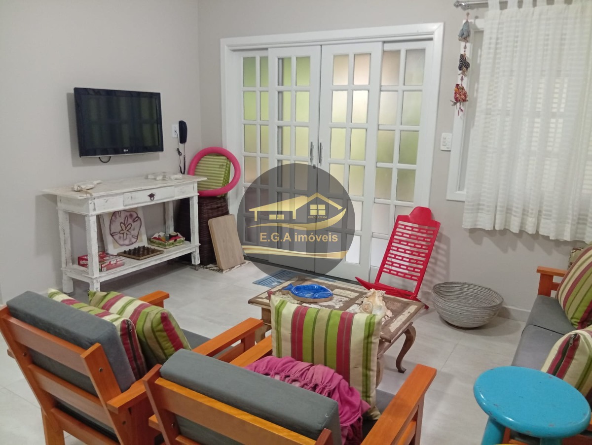 Casa na Praia de Boiçucanga frente ao mar
