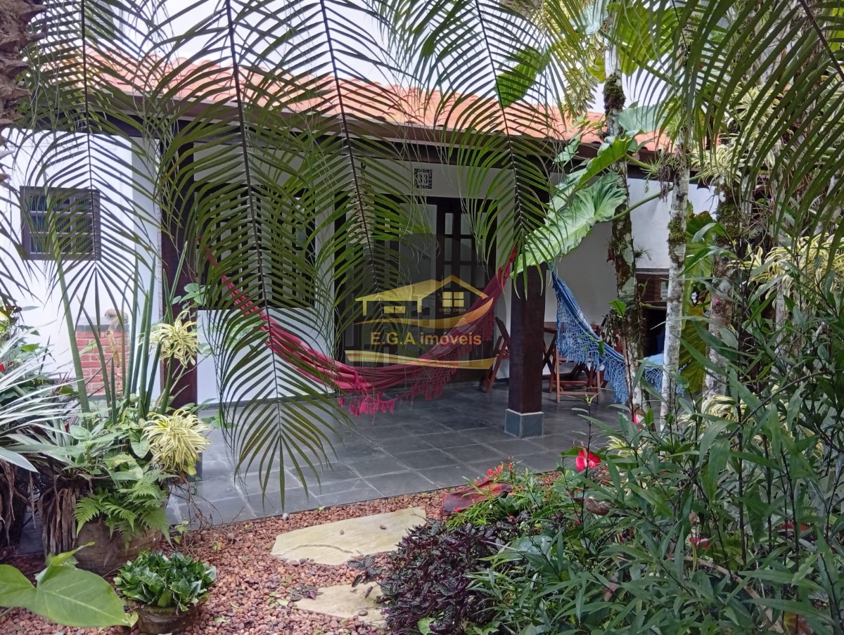 Casa na Praia de Boiçucanga frente ao mar