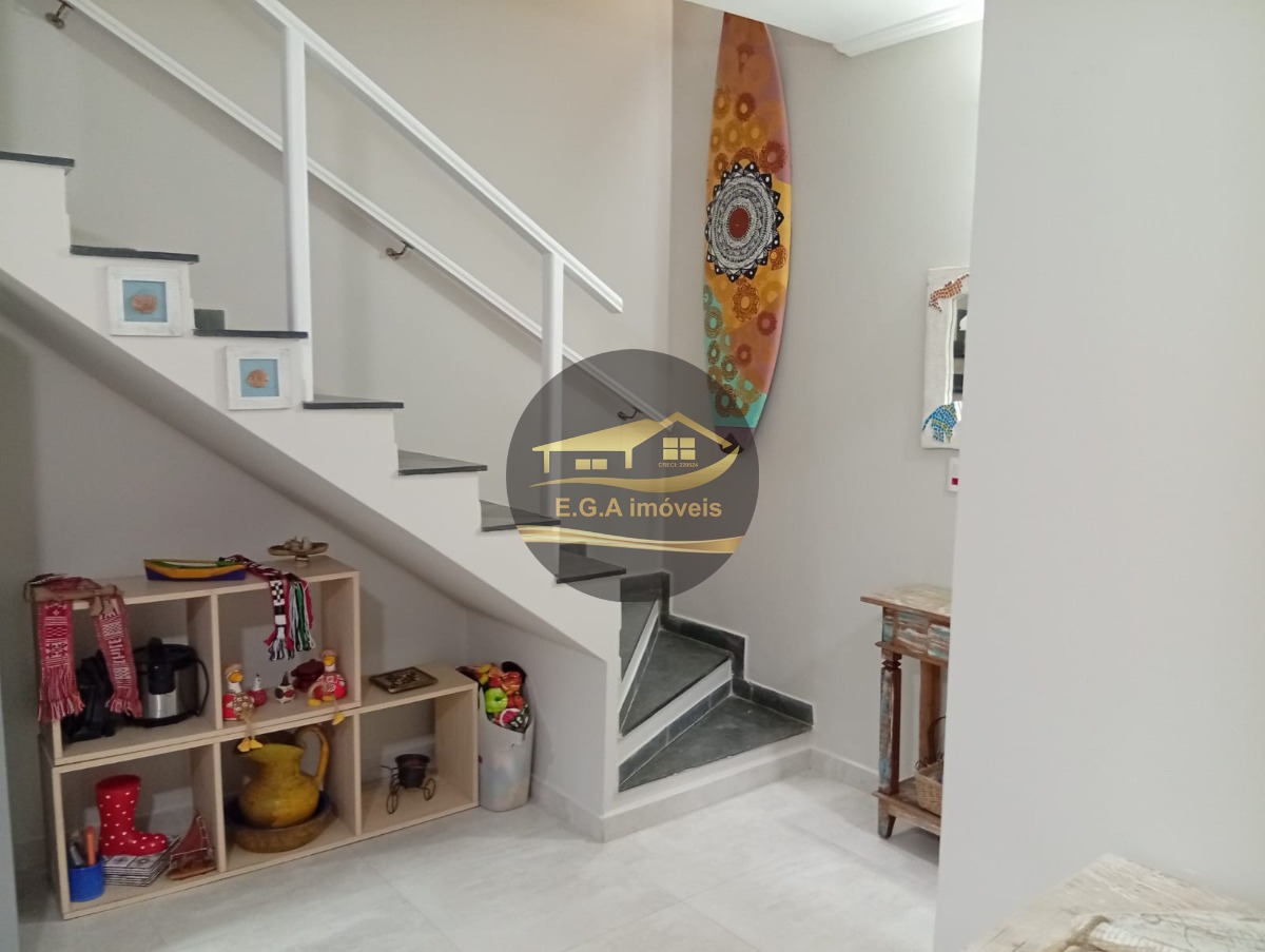 Casa na Praia de Boiçucanga frente ao mar