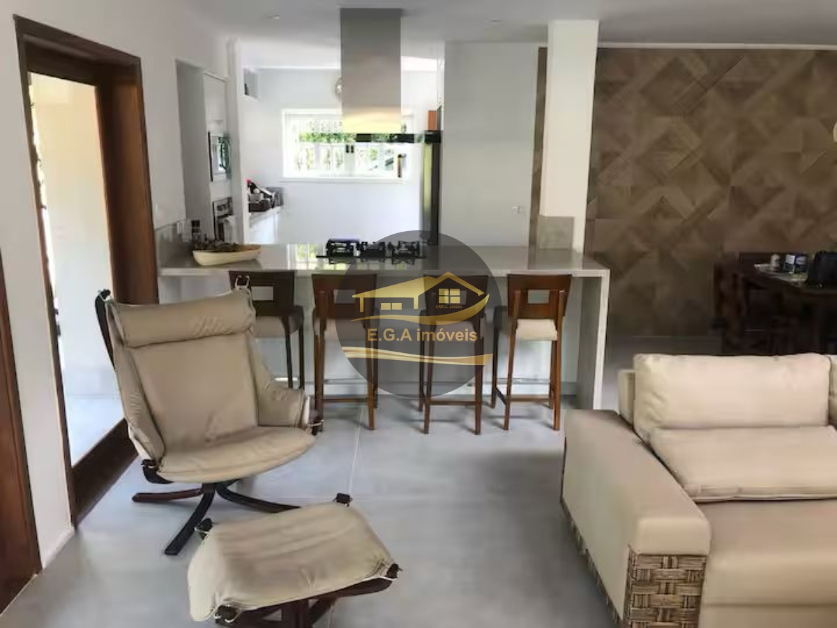 Casa em Condomínio na Praia de Maresias 200mts do Mar
