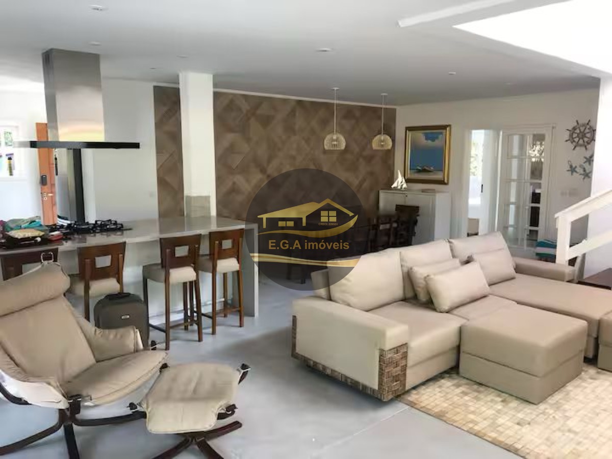 Casa em Condomínio na Praia de Maresias 200mts do Mar