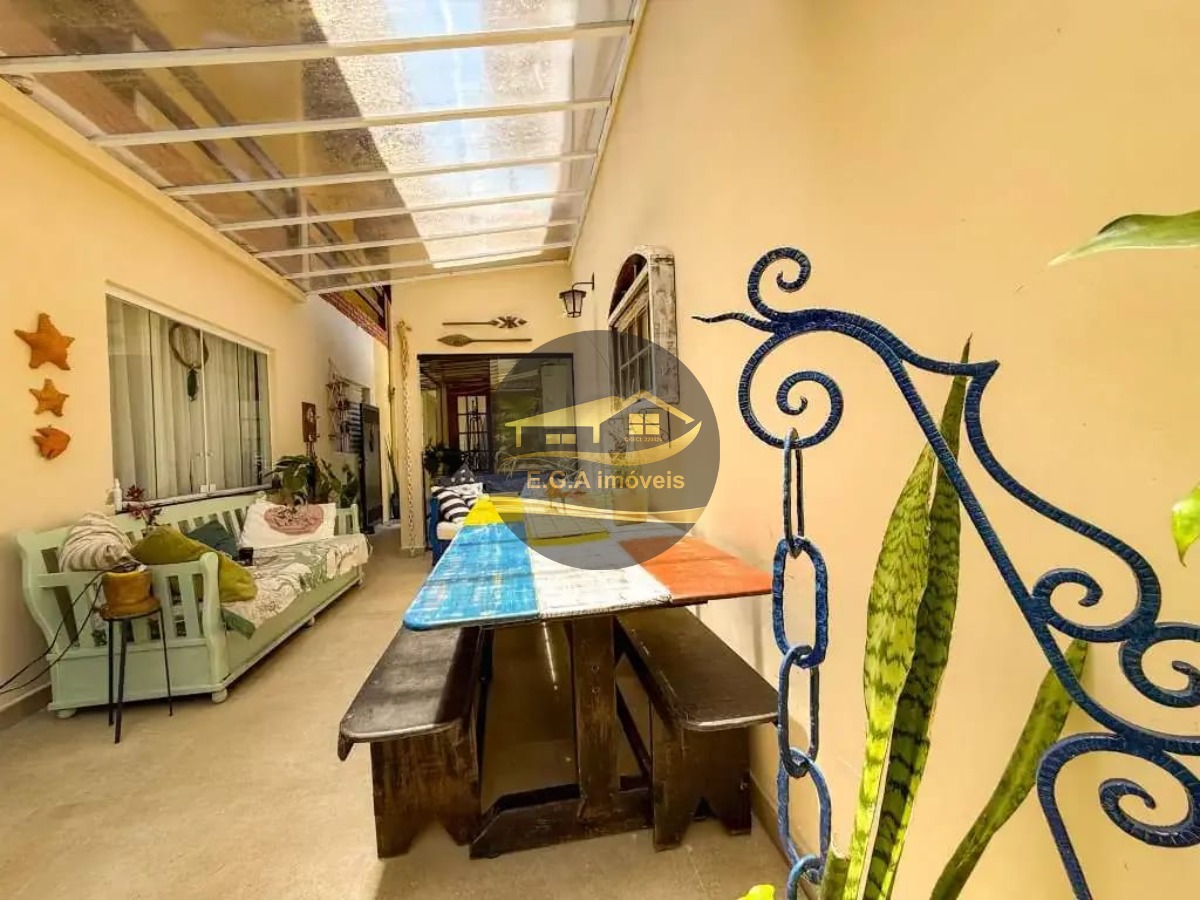 Casa em Condomínio 250 mts praia apé