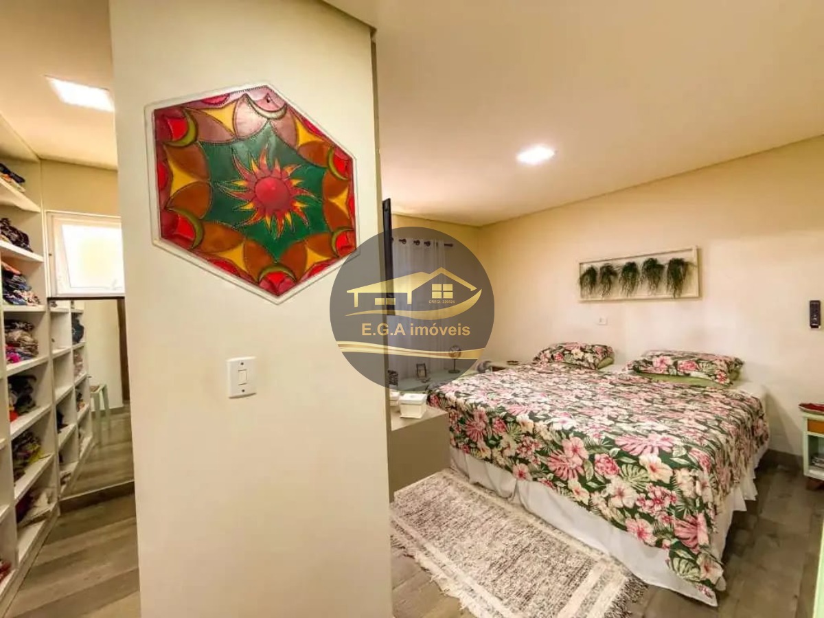 Casa em Condomínio 250 mts praia apé