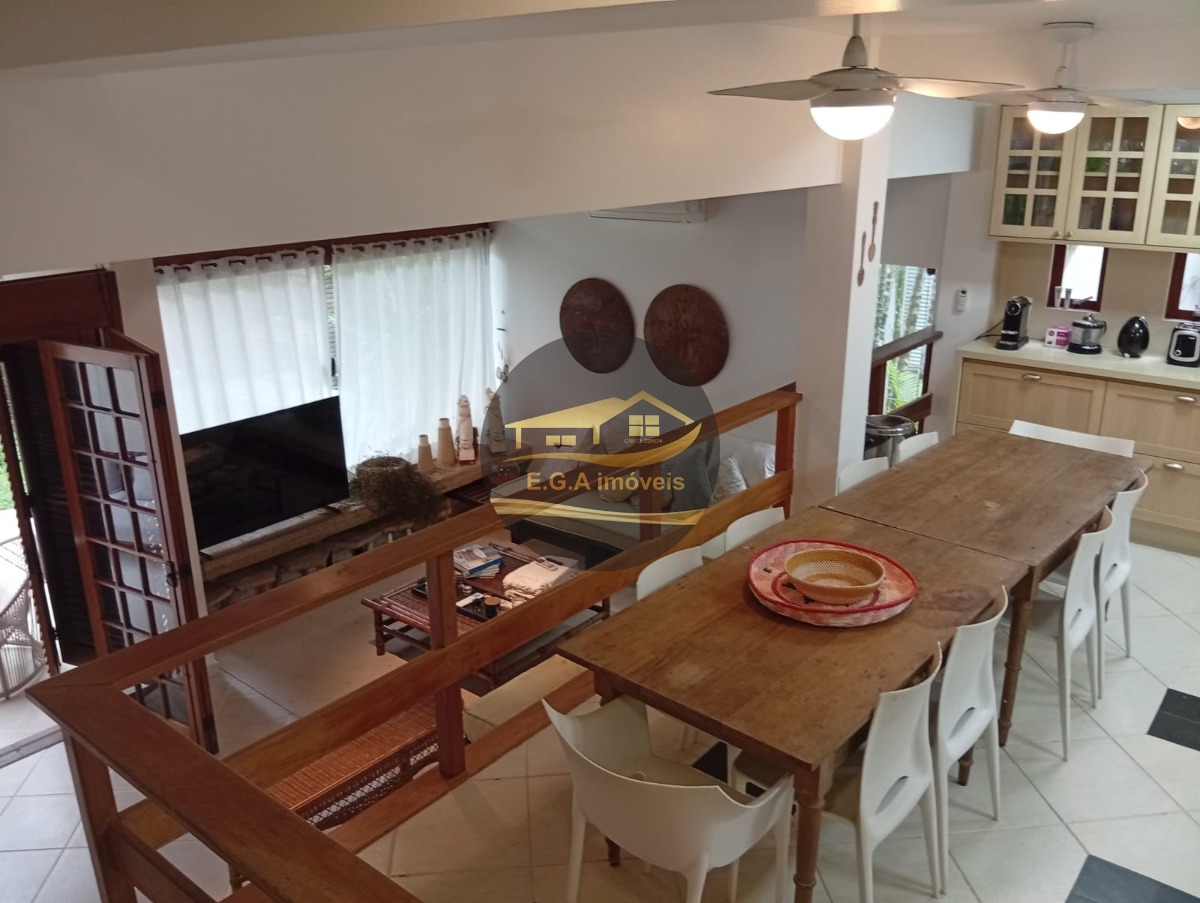Casa em Condomínio Praia do Engenho á 30 mt praia