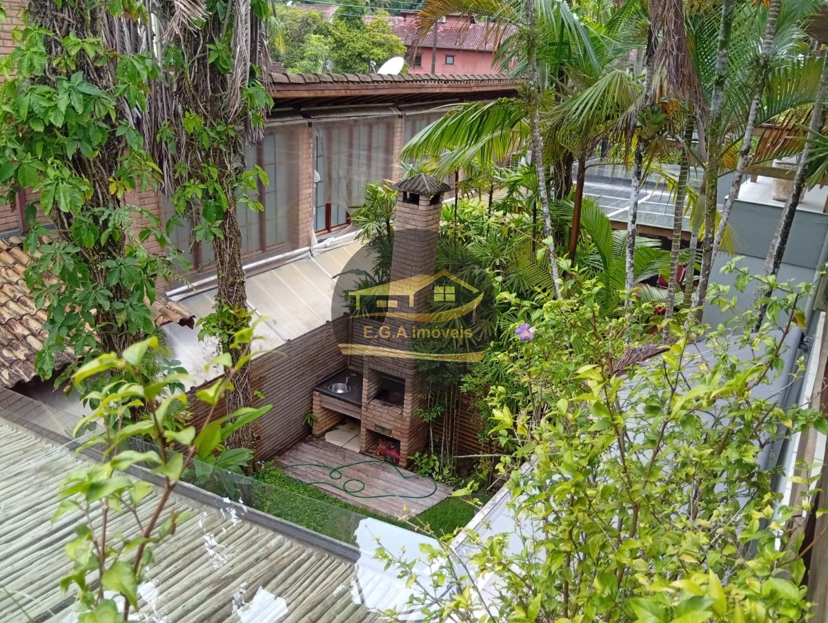 Casa em Condomínio Praia do Engenho á 30 mt praia