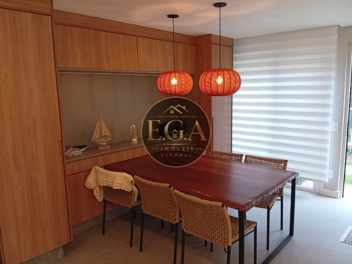 Casa na praia de Juquehy -SP