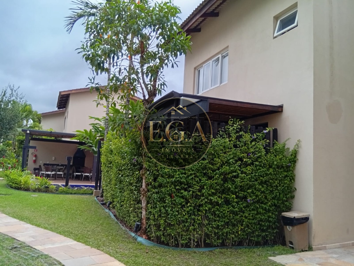 Casa na praia de Juquehy -SP