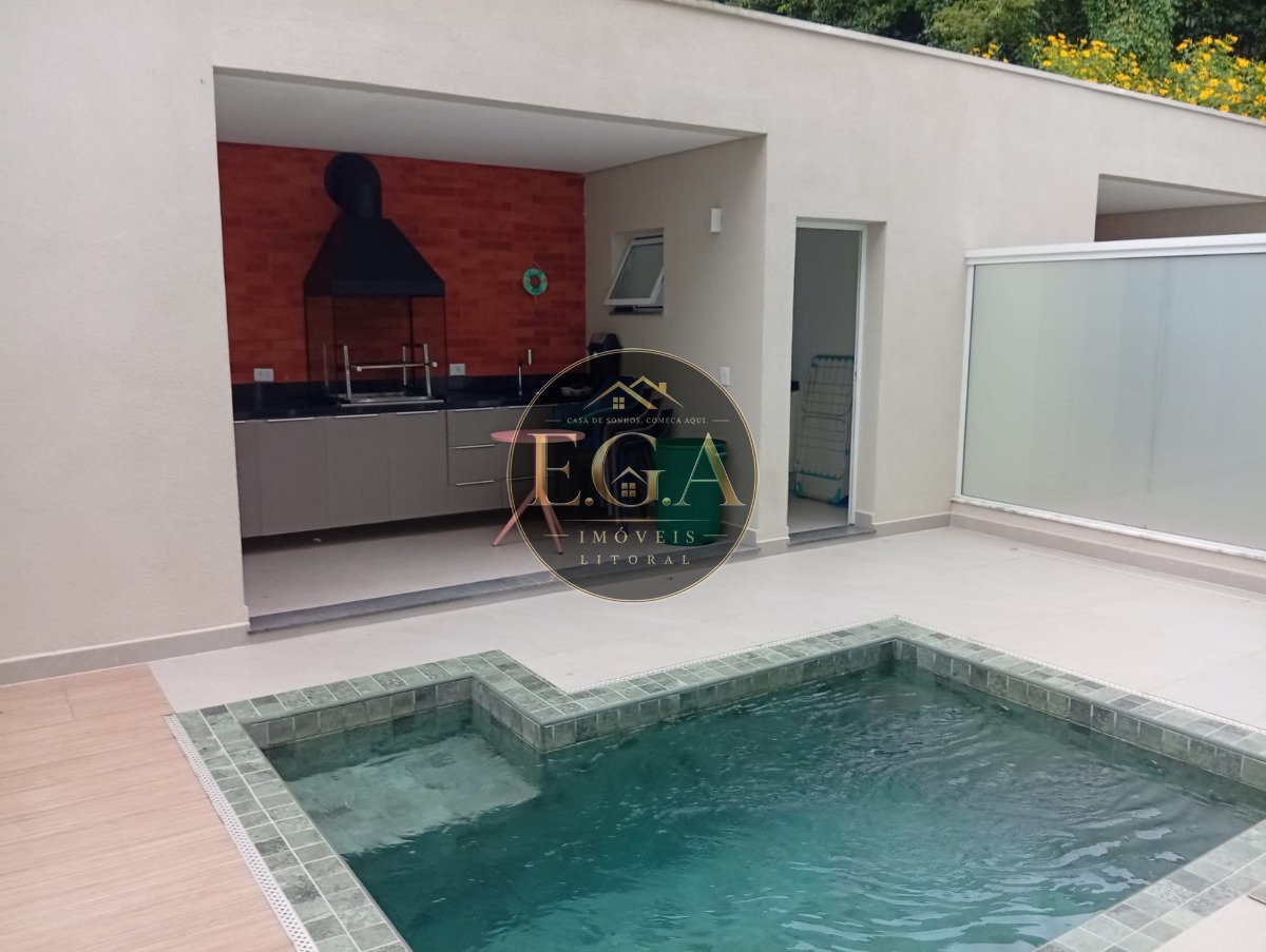 Casa na Praia de Juquehy - SP