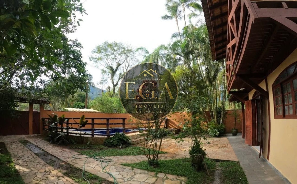 Casa no Sertão de Camburi - SP