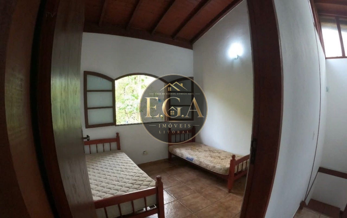 Casa no Sertão de Camburi - SP