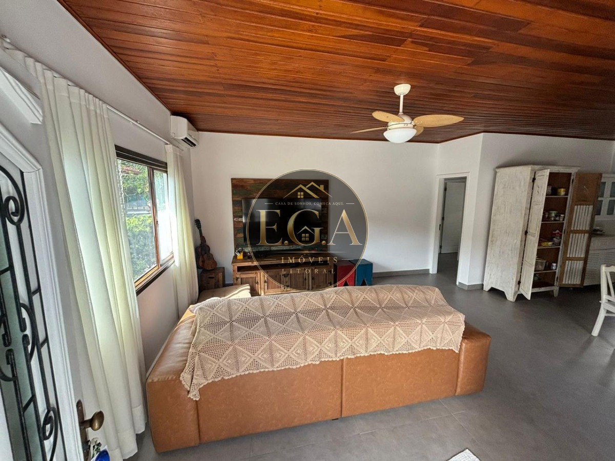 Casa na praia de juquehy -sp