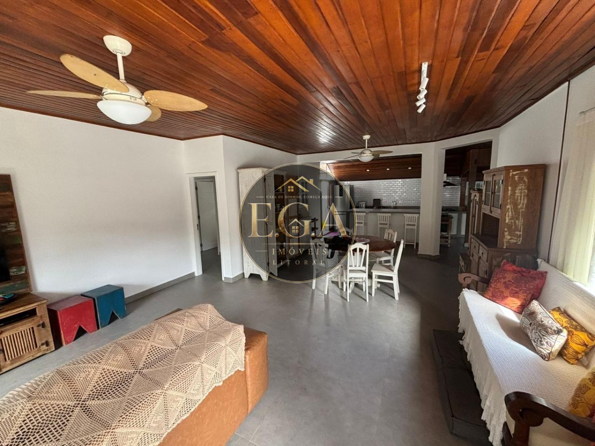 Casa na praia de juquehy -sp