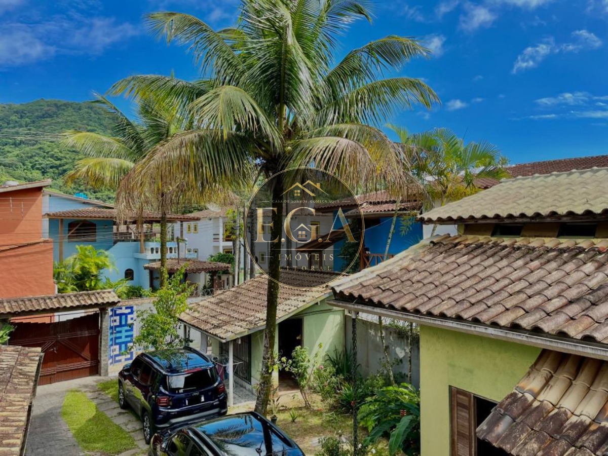 Casa na praia de boiçucanga -sp 120 da água