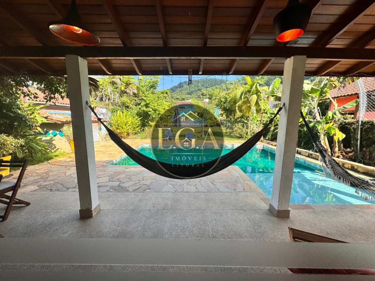 Casa na praia de camburi - sp