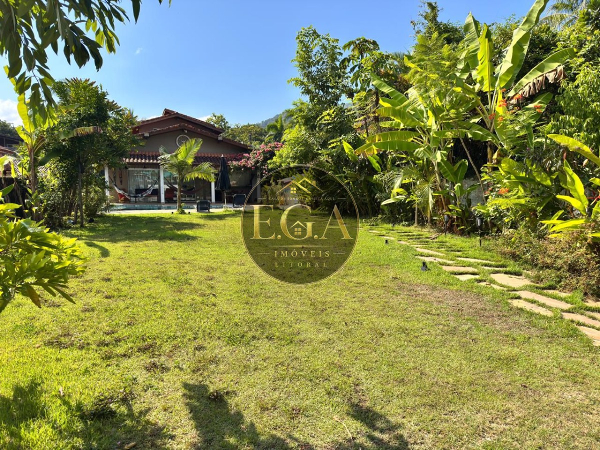 Casa na praia de camburi - sp