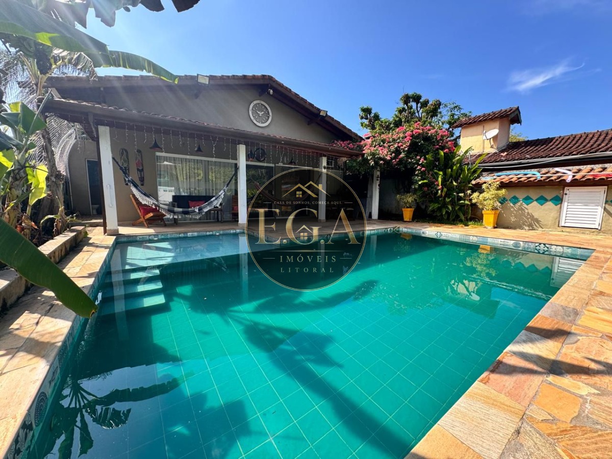 Casa na praia de camburi - sp