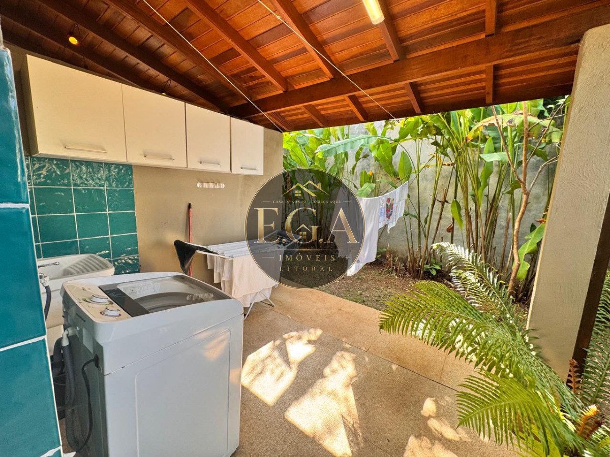 Casa na Praia de Camburi - SP - foto 26