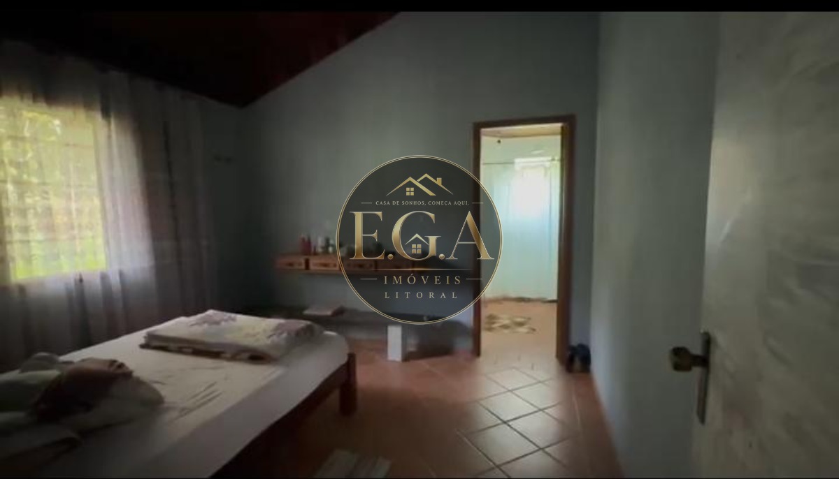 Área com 4,800m² com 07 casas a terminar camburi -sp