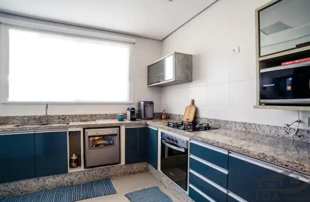 Casa Avenda Em Condominio de Alto Padrão
