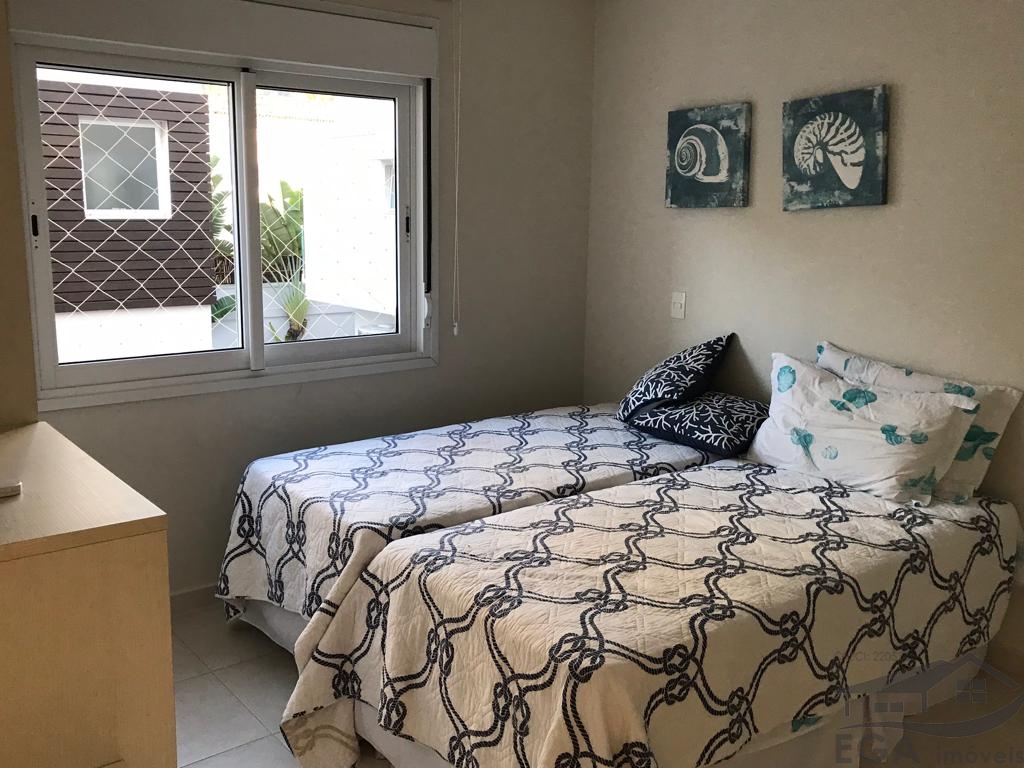 Casa Avenda Em Condominio de Alto Padrão