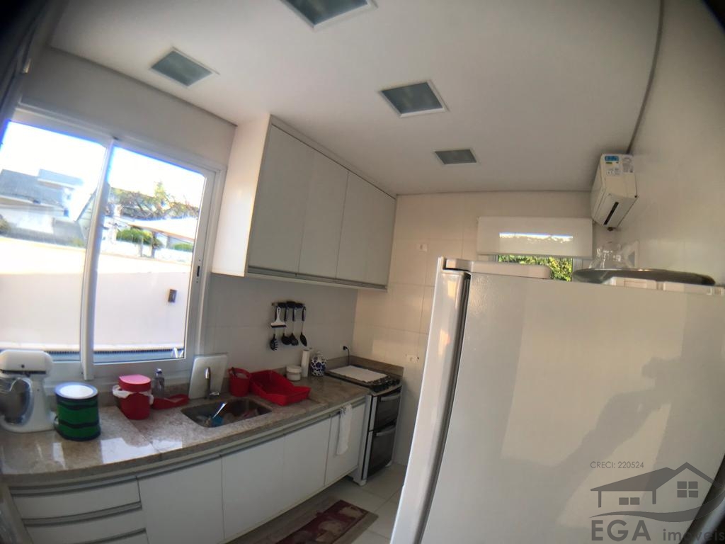 Casa Avenda Em Condominio de Alto Padrão