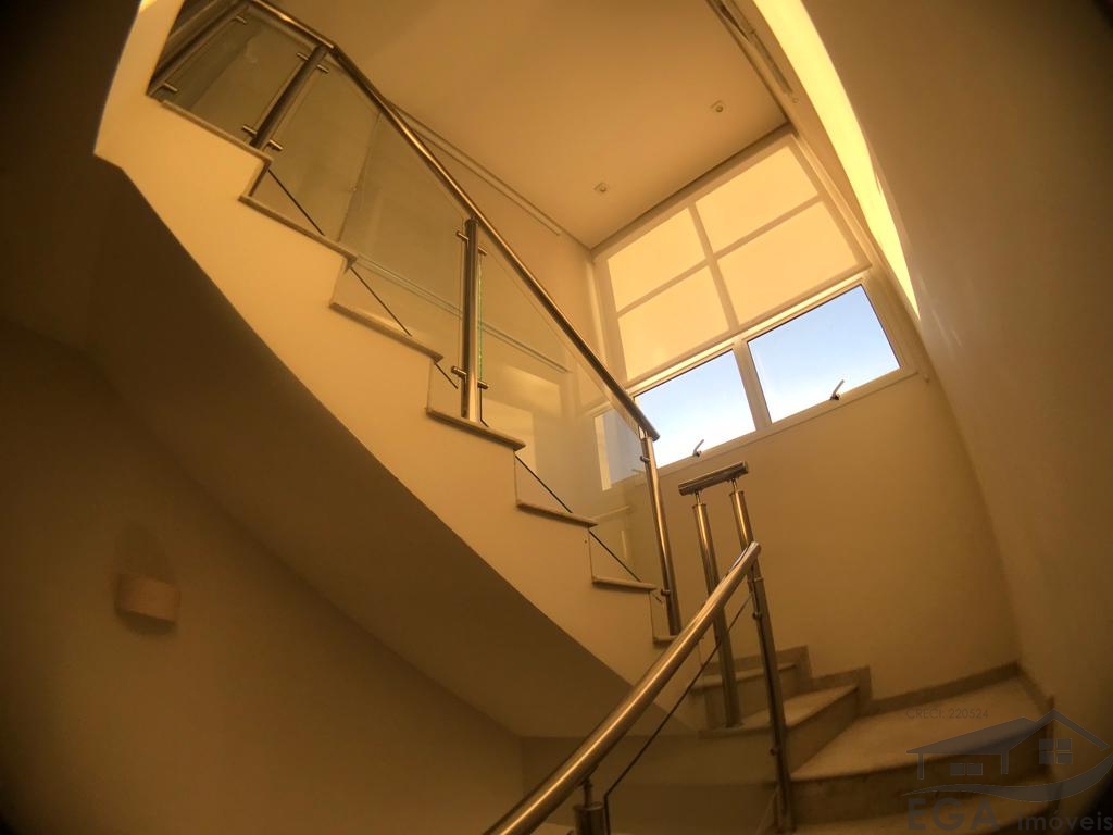 Casa Avenda Em Condominio de Alto Padrão