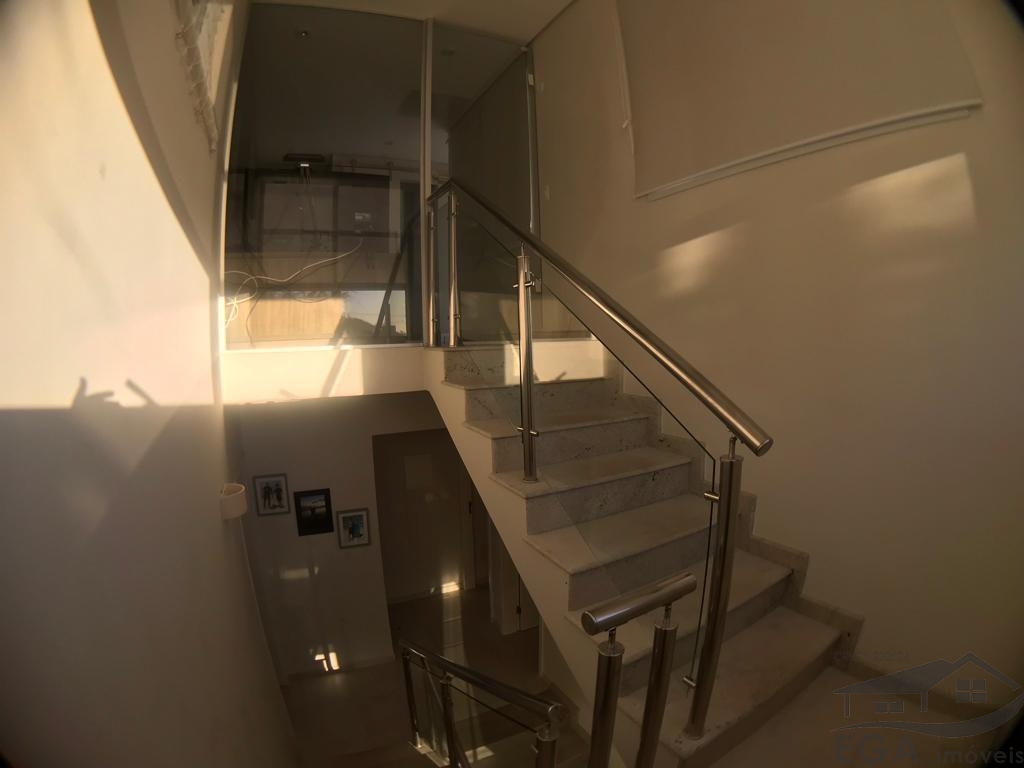 Casa Avenda Em Condominio de Alto Padrão