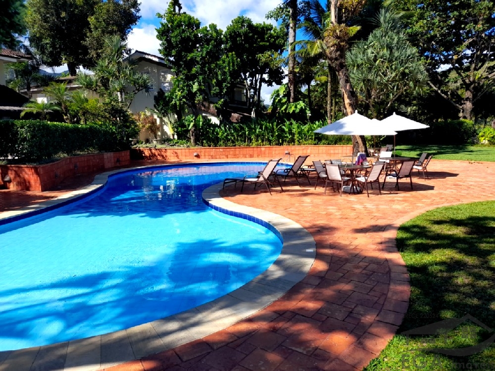 Casa Avenda Em Condominio de Alto Padrão
