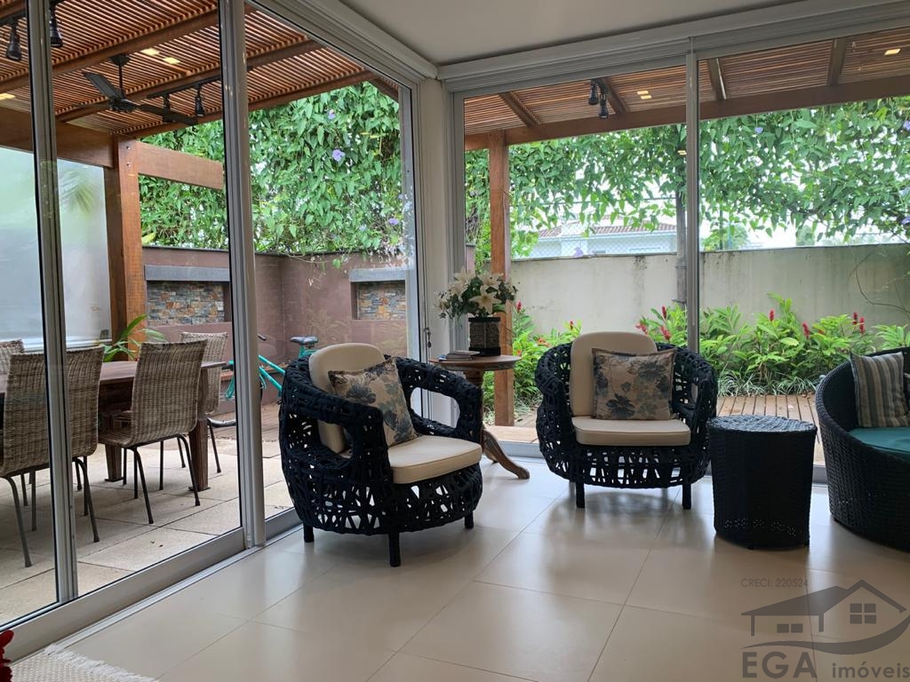 Casa Avenda Em Condominio de Alto Padrão
