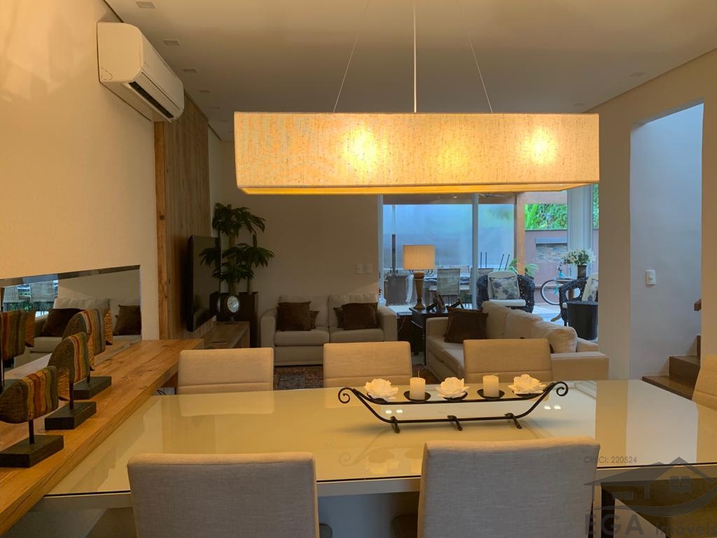 Casa Avenda Em Condominio de Alto Padrão