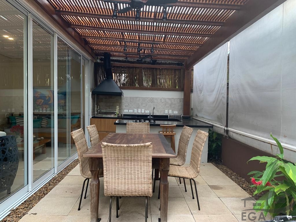 Casa Avenda Em Condominio de Alto Padrão
