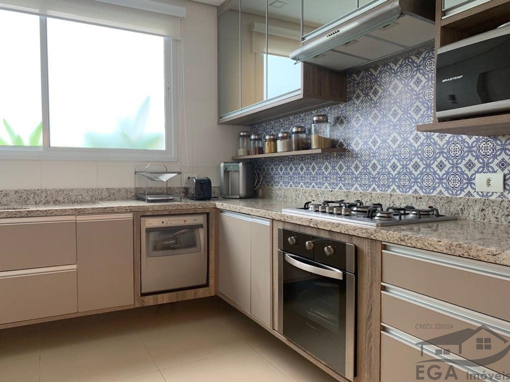 Casa Avenda Em Condominio de Alto Padrão