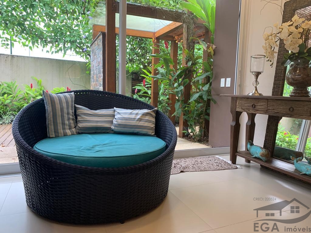 Casa Avenda Em Condominio de Alto Padrão