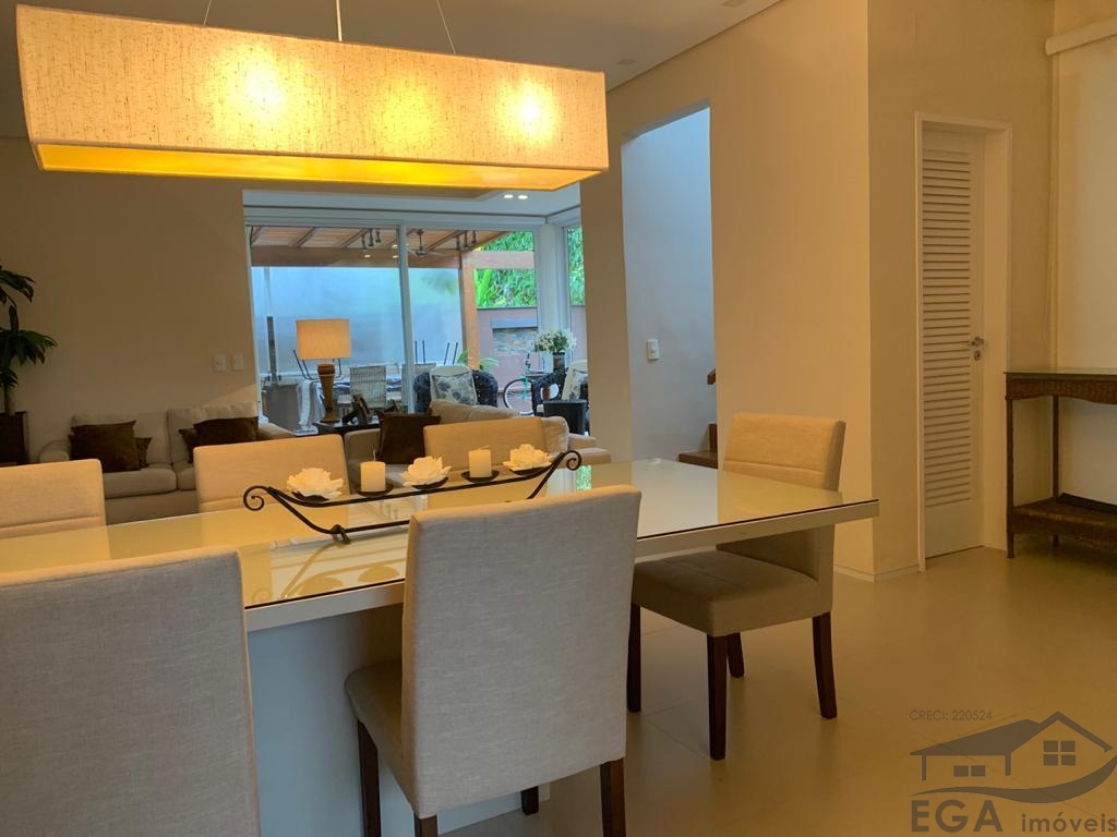 Casa Avenda Em Condominio de Alto Padrão
