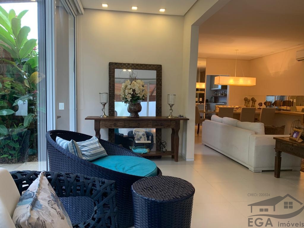 Casa Avenda Em Condominio de Alto Padrão