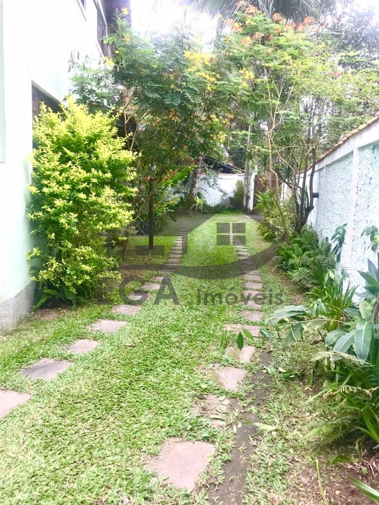 Casa em boiçucanga, tem saida de barco para o rio